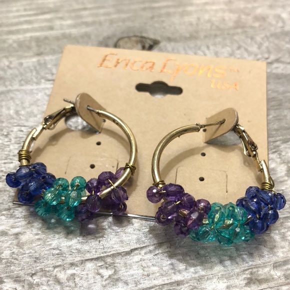 Erica Lyons Jewelry - NWT Erica Lyons Gold Tone Bead Hoop Earrings!